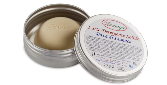 Latte detergente antirughe alla bava di lumaca